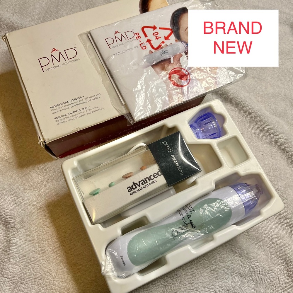 Personal Microderm Skincare (PMD) w/ Kit Replacement Discs